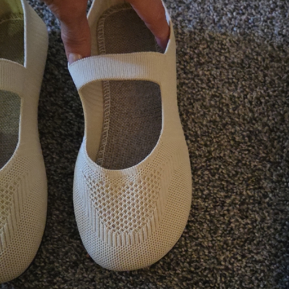 Women's Beige and Black Knit Ballet Flats - Picture 4 of 10